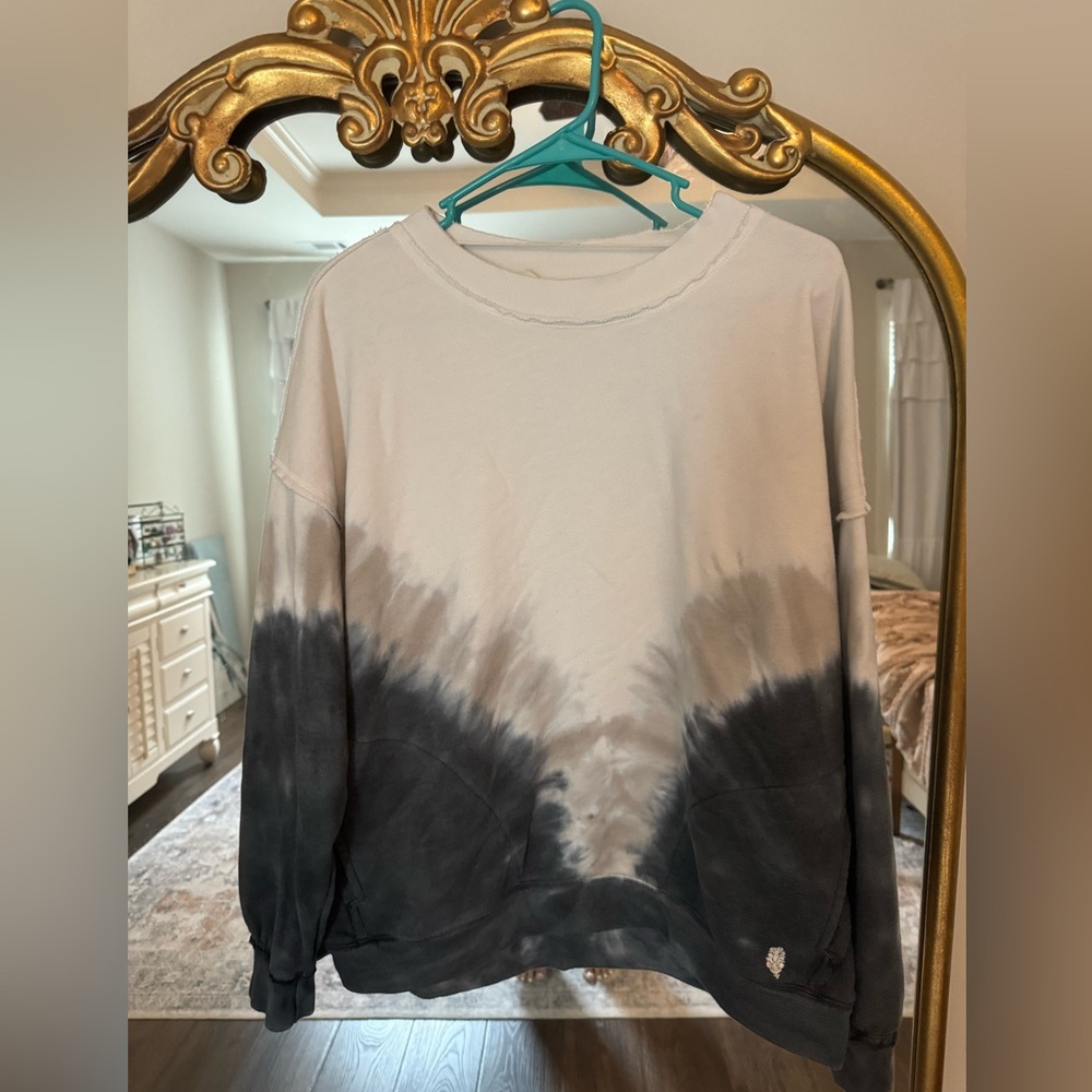 Free People Mette Ombré Crewneck Sweatshirt- size Small